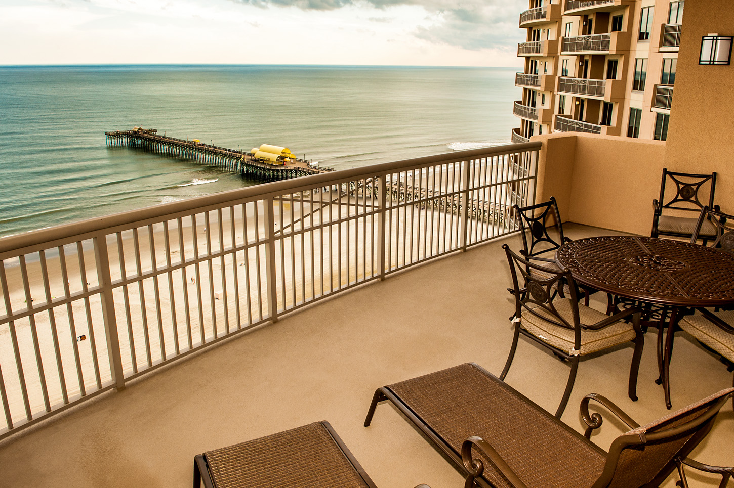 KingstonplantationMargateTowerOceanfrontMyrtleBeachPristaLuxury